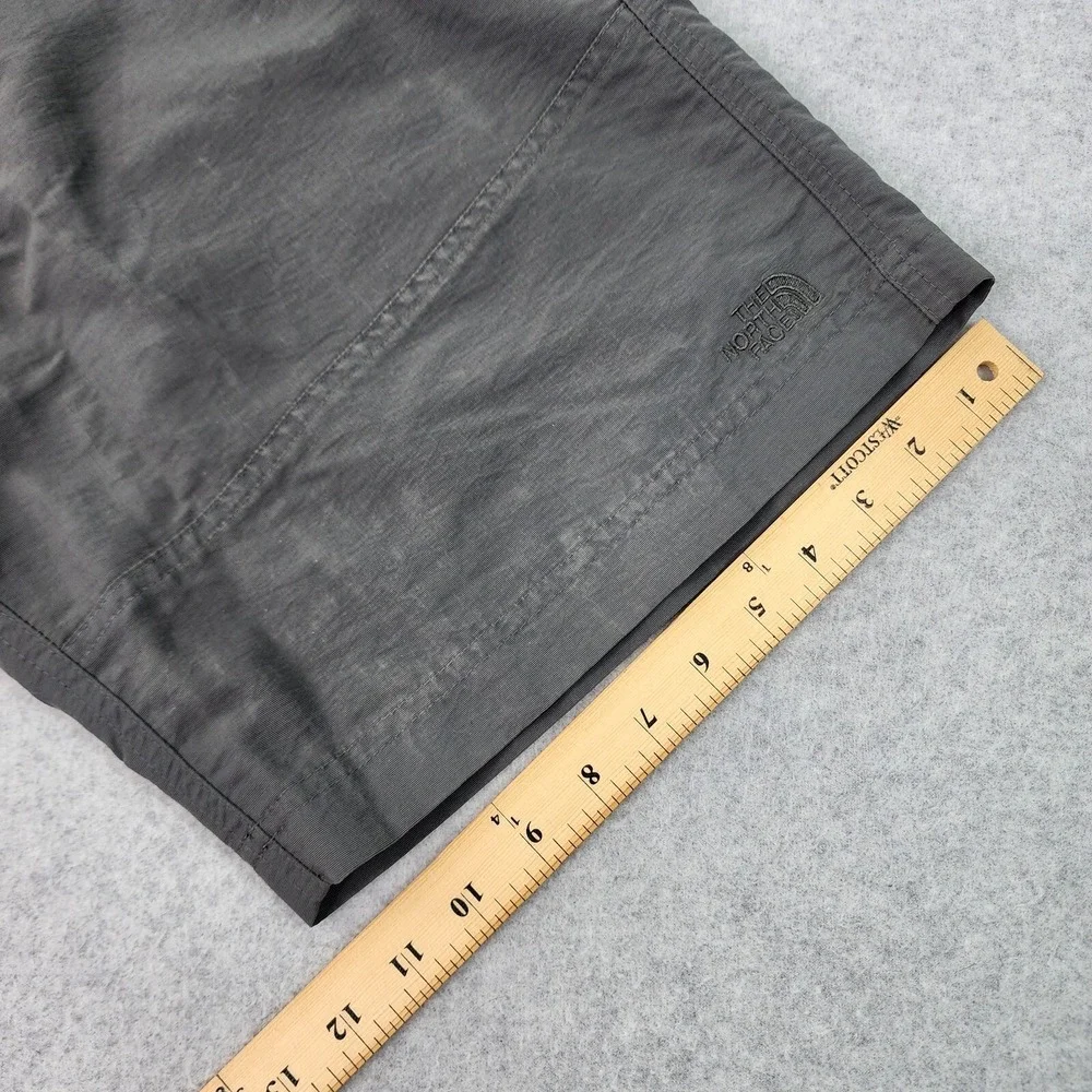 The North Face Chino Shorts Men 32 Gray Nylon Pockets Outdoors Hiking Activewear